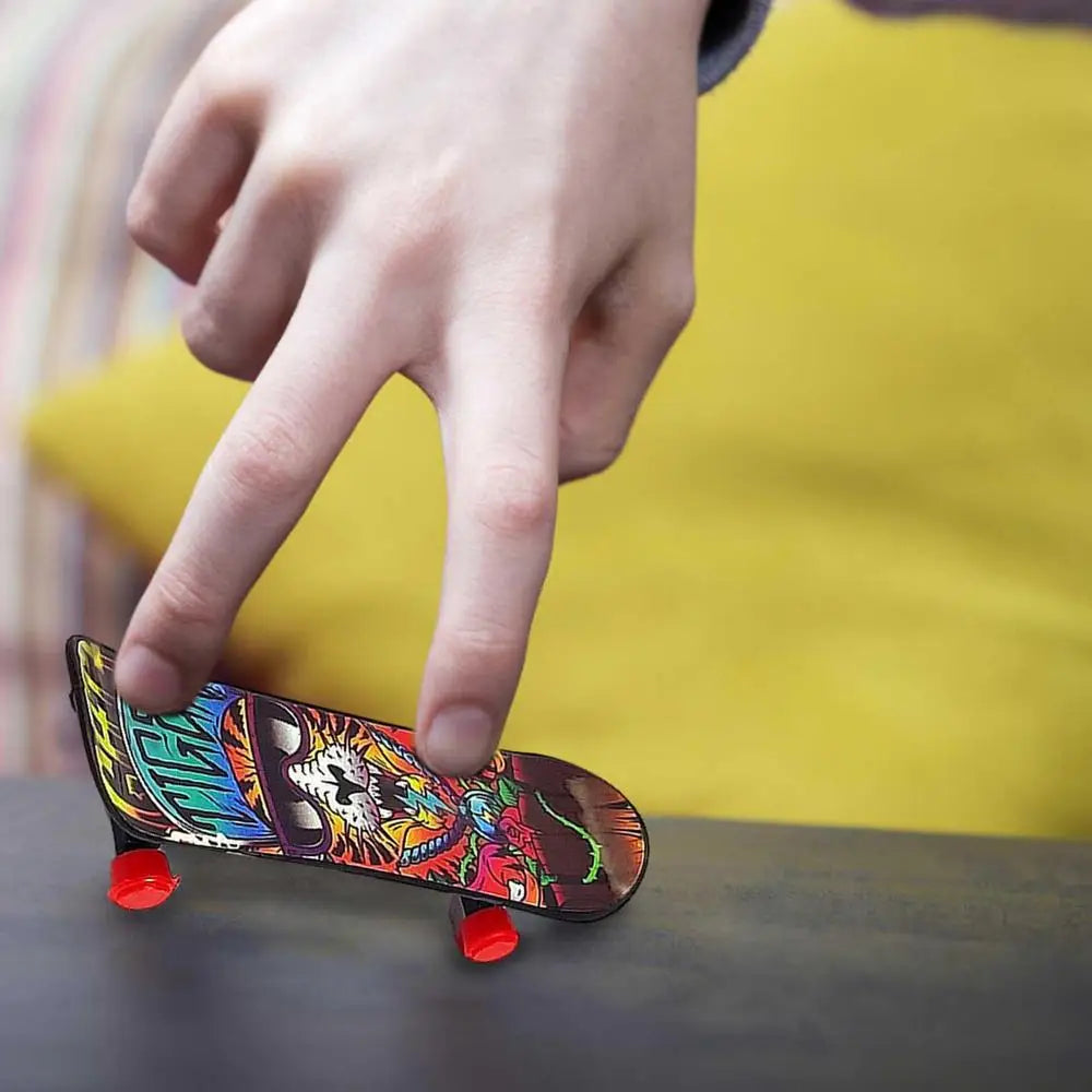 9.5cm Fingerboard Fingerboard Set Finger Scooter Finger Skate Board Maple Wood Professional Mini Skateboard Kid Toys for Boys