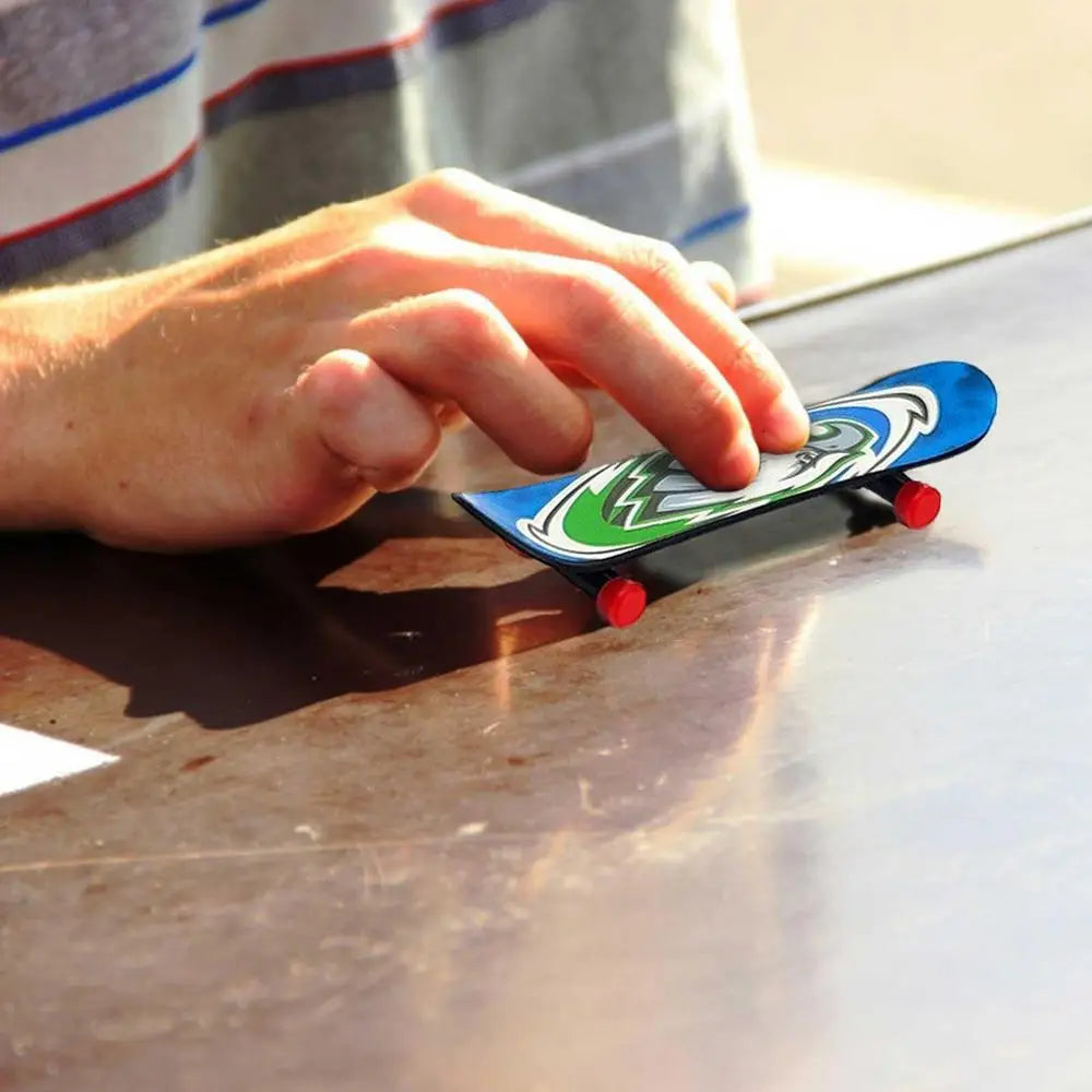 9.5cm Fingerboard Fingerboard Set Finger Scooter Finger Skate Board Maple Wood Professional Mini Skateboard Kid Toys for Boys