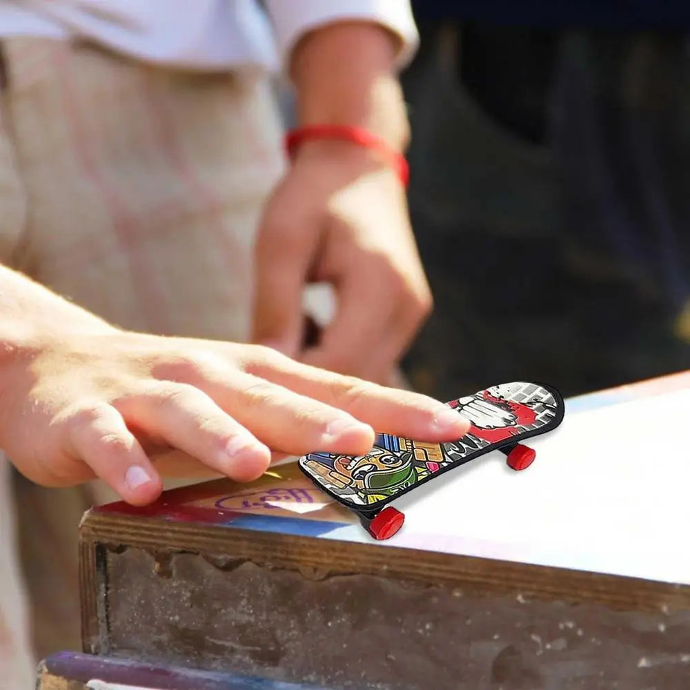 9.5cm Fingerboard Fingerboard Set Finger Scooter Finger Skate Board Maple Wood Professional Mini Skateboard Kid Toys for Boys
