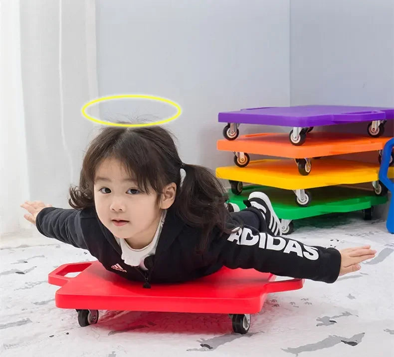 [Funny] Kids four-wheel vitality skateboard Outdoor interactive skateboard sense training game sports toy balance slide car